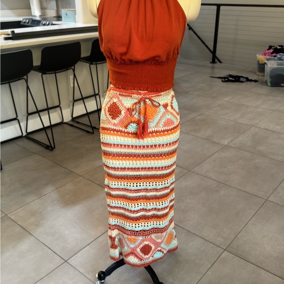 So cute, perfect condition free people crochet skirt - Picture 6 of 9